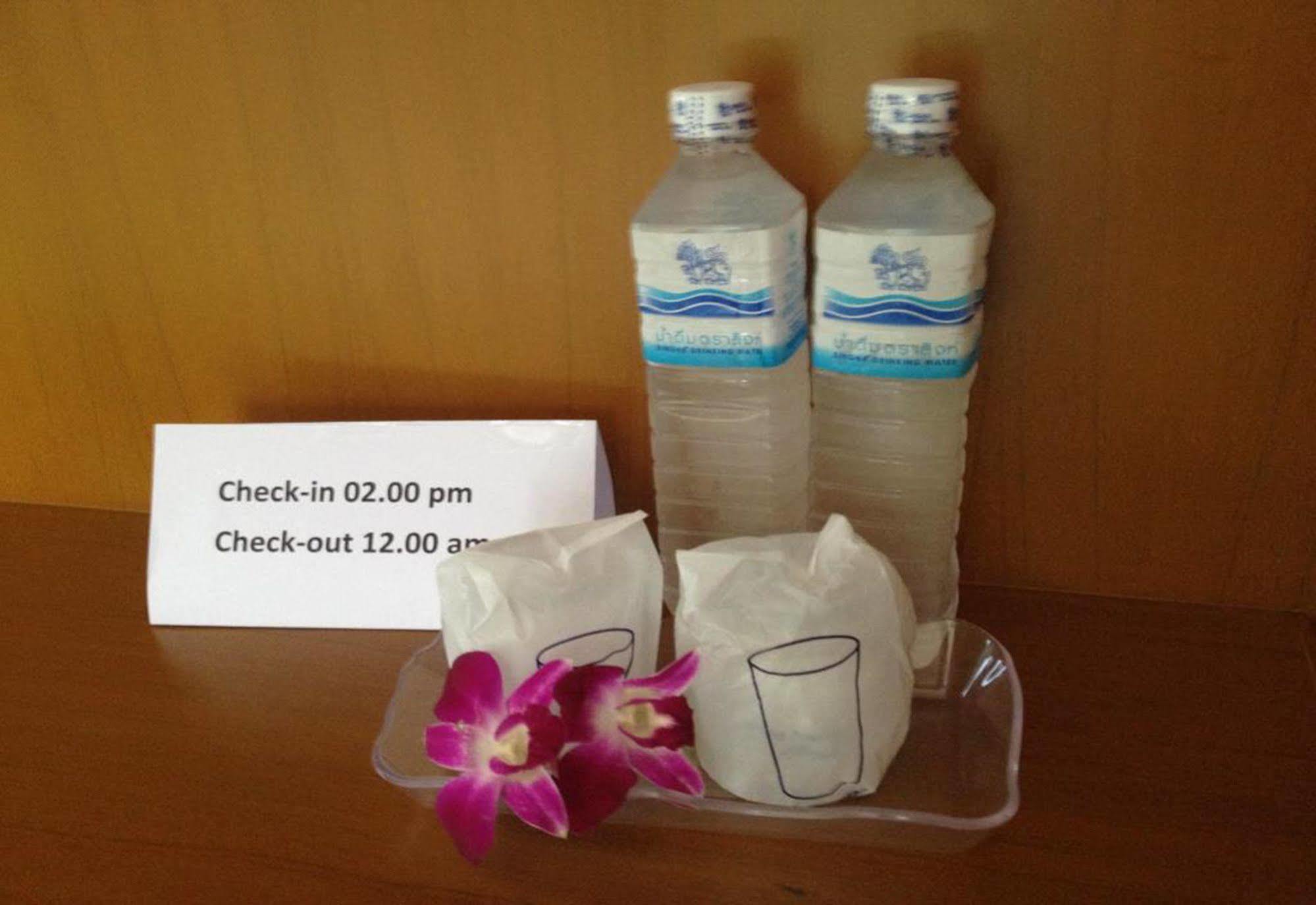 Ruankeaw Homestay Nai Harn Esterno foto