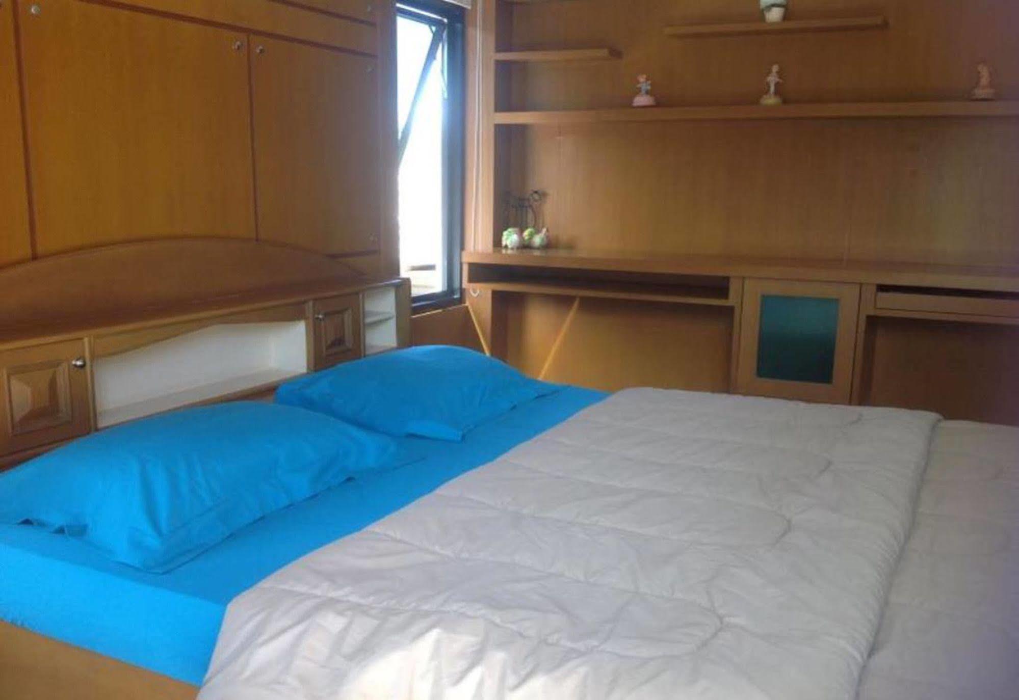 Ruankeaw Homestay Nai Harn Esterno foto